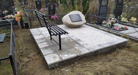 Памятники, Благоустройство могил, Скамейки. Артикул: 4083.